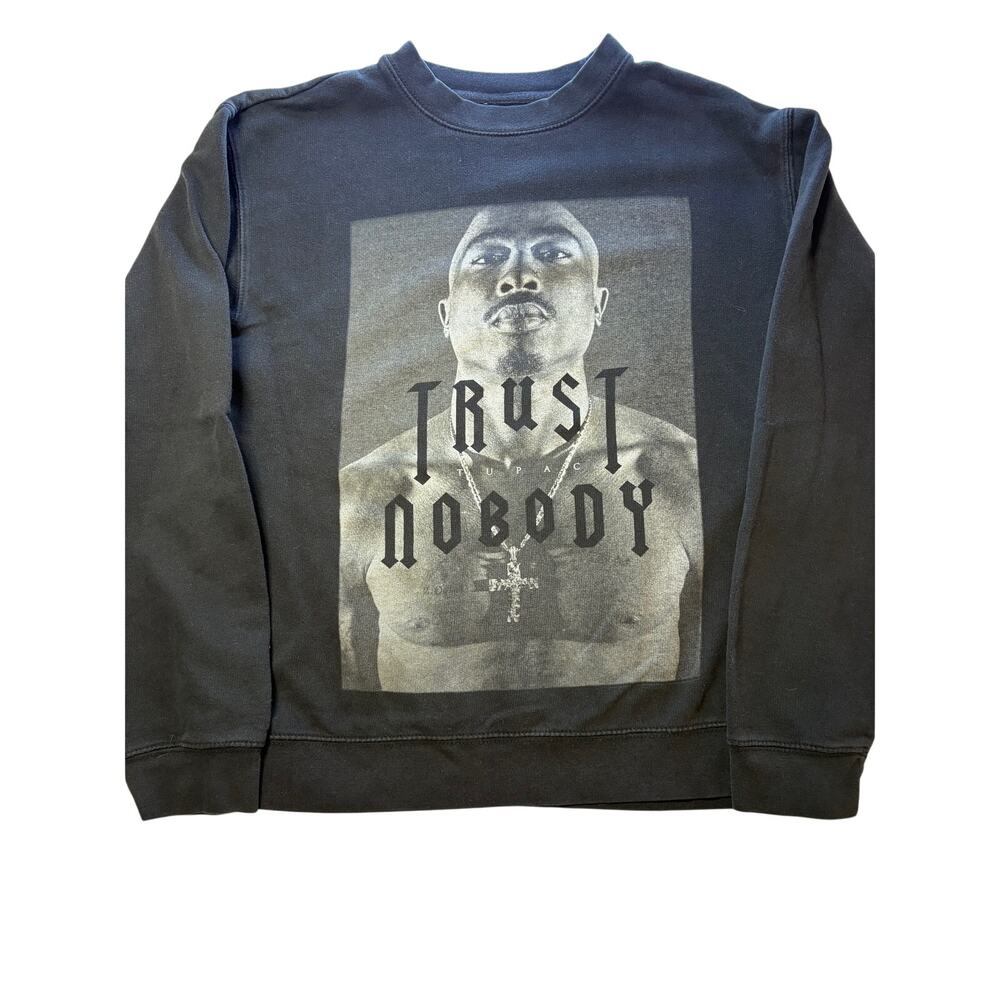 Unisex Black and Gray Graphic Print Crewneck Sweatshirt